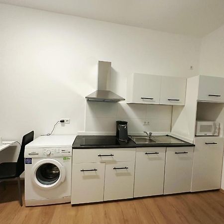 2 Schlafenzimmer Waschmaschine Eller Düsseldorf Zewnętrze zdjęcie