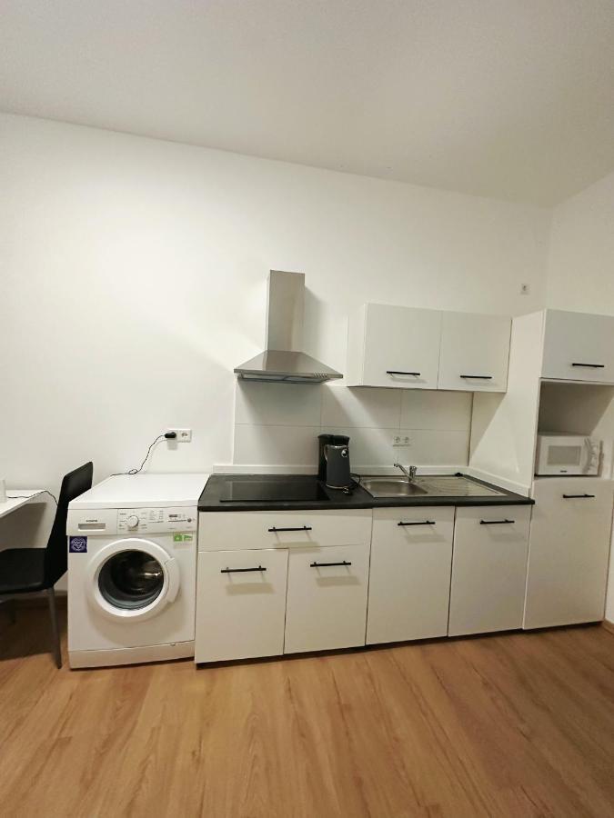2 Schlafenzimmer Waschmaschine Eller Düsseldorf Zewnętrze zdjęcie