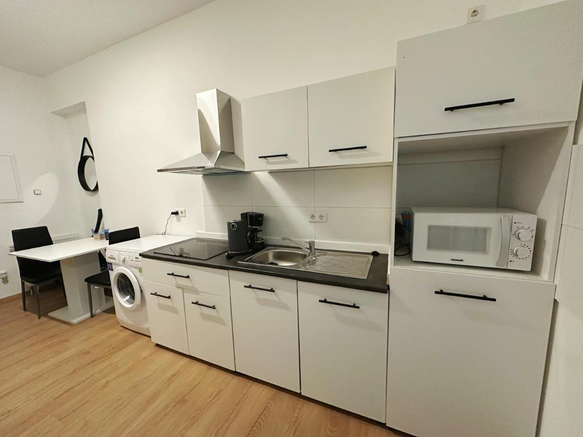 2 Schlafenzimmer Waschmaschine Eller Düsseldorf Zewnętrze zdjęcie